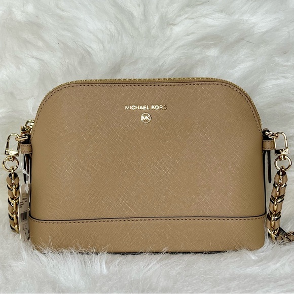 Michael Kors Handbags - Michael Kors Jet Set Charm Large Crossbody Shoulder Bag in Camel